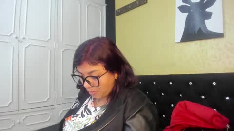 Danna Garza online show from 03-10-25, 04:28