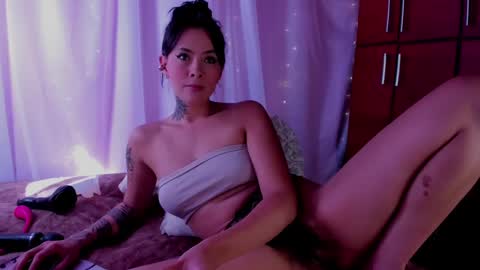 Danni online show from 09-25-25, 07:39