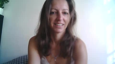 dannica1 online show from 10-20-25, 08:04