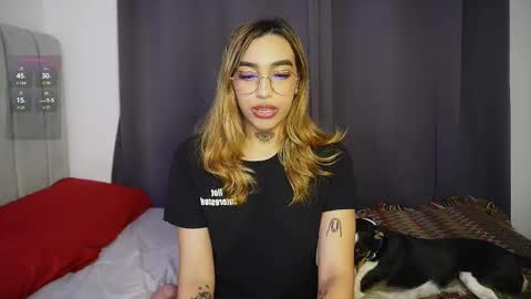 Snapshot of dannielle_ chatting on 02-22-25, 11:03 online show from 02-22-25, 11:03