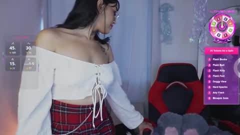    online show from 11-07-25, 09:04