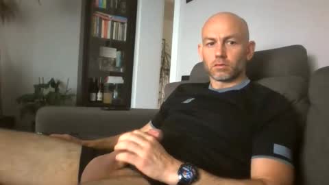 Snapshot of danny81boy chatting on 05-30-26, 04:04 danny81boy online show from 05-30-26, 04:04
