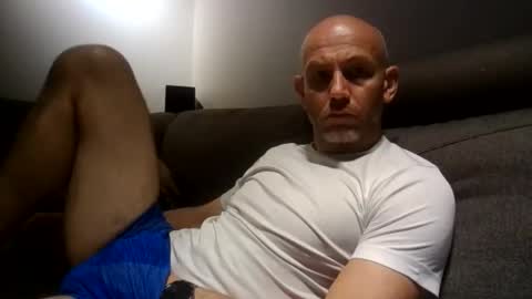Snapshot of danny81boy chatting on 06-08-26, 08:09 danny81boy online show from 06-08-26, 08:09