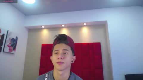 Snapshot of danny__santoro chatting on 09-22-25, 01:02 Danny online show from 09-22-25, 01:02