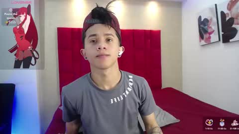 Snapshot of danny__santoro chatting on 10-01-25, 12:44 Danny online show from 10-01-25, 12:44