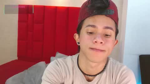 Snapshot of danny__santoro chatting on 11-25-25, 01:22 Danny online show from 11-25-25, 01:22
