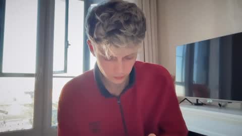 Snapshot of danny_love01 chatting on 04-08-26, 03:23 danny online show from 04-08-26, 03:23