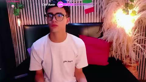 Snapshot of danny_prince chatting on 07-14-26, 12:33 Danny online show from 07-14-26, 12:33