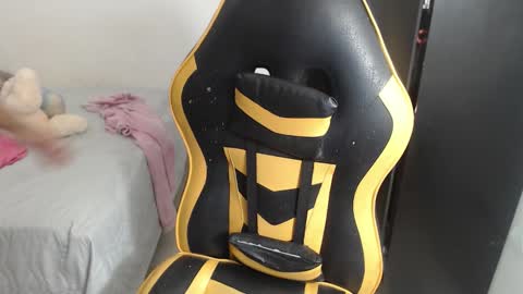 Snapshot of danny_sweettt chatting on 09-12-25, 06:30 danny.......... guys I have onlyfans follow me I am new I want to share with you many things I love you online show from 09-12-25, 06:30