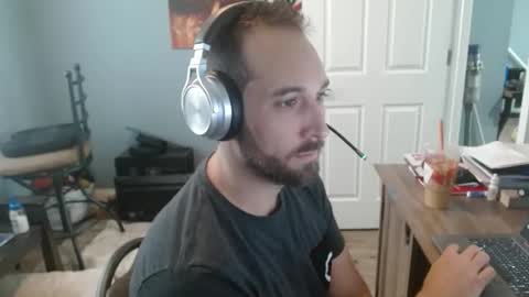 Snapshot of dannyboyx69 chatting on 11-19-25, 06:30 dannyboyx69 online show from 11-19-25, 06:30