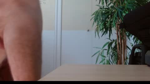 Snapshot of dannyfunboy chatting on 04-09-26, 01:49 Danny online show from 04-09-26, 01:49