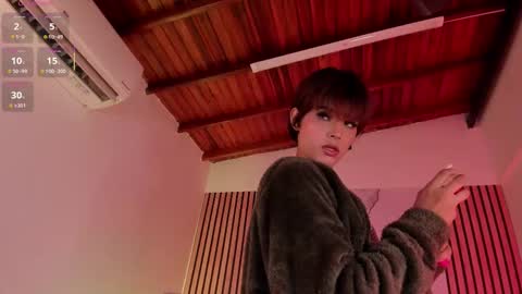 Snapshot of dannysastar_ chatting on 10-25-25, 08:58 DANNYSA online show from 10-25-25, 08:58