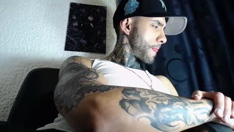 dante_d_angelo_ online show from 11-25-25, 05:40