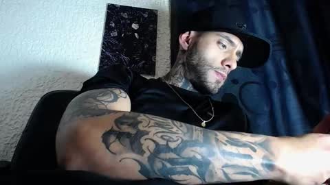 dante_d_angelo_ online show from 11-28-25, 06:49