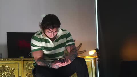 Snapshot of dantecoppolaa chatting on 09-28-25, 08:25 Dante coppola online show from 09-28-25, 08:25