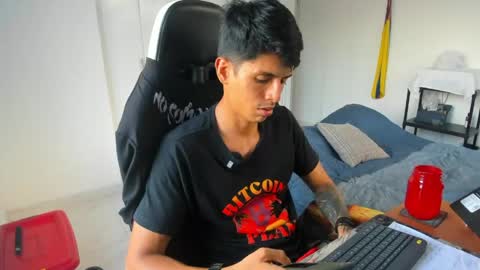 X Dante7373574 online show from 05-05-26, 10:07