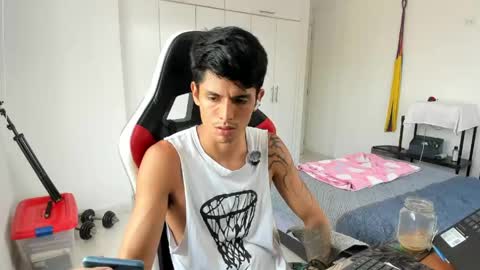 X Dante7373574 online show from 06-02-26, 07:16