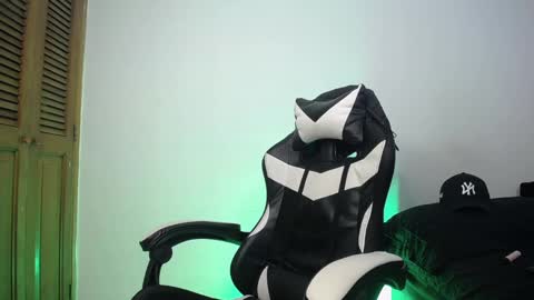 danteread online show from 02-24-25, 09:09