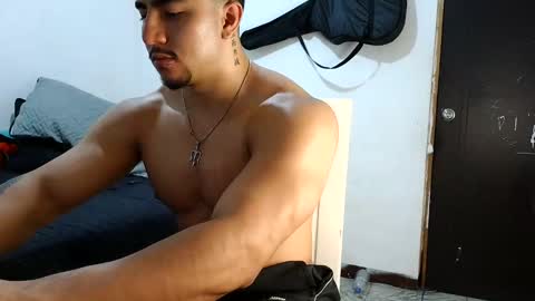 Snapshot of dantevicius chatting on 11-15-25, 09:50 Dante Vicius online show from 11-15-25, 09:50