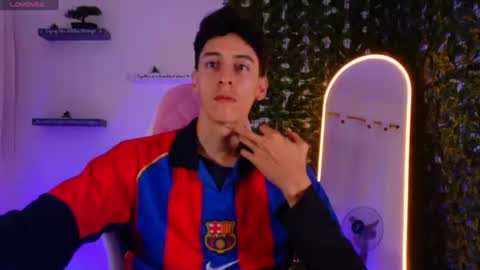 dantevoss_ online show from 06-10-26, 11:31