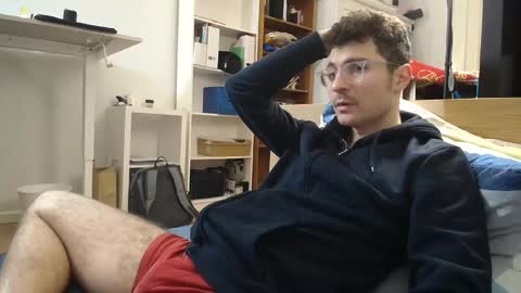 Snapshot of dantheman233 chatting on 12-22-24, 08:14 Daniel online show from 12-22-24, 08:14