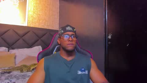 Snapshot of dany_dryy chatting on 09-19-25, 12:23 Dany online show from 09-19-25, 12:23