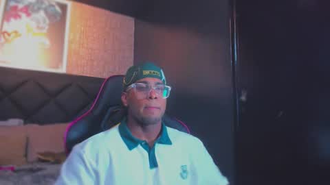 Snapshot of dany_dryy chatting on 11-17-25, 06:19 Dany online show from 11-17-25, 06:19