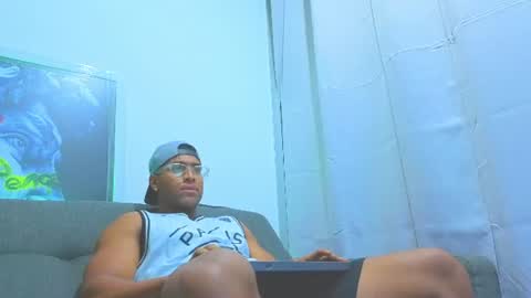 Snapshot of dany_dryy chatting on 07-19-26, 02:26 Dany online show from 07-19-26, 02:26