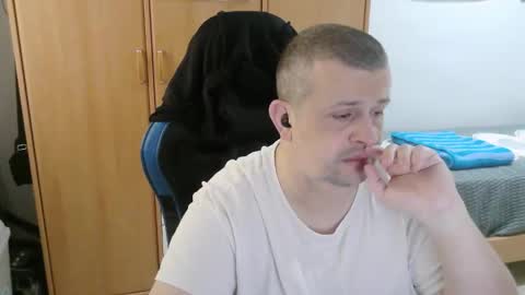 Snapshot of danysanchez1981 chatting on 01-12-26, 11:48 danysanchez1981 online show from 01-12-26, 11:48