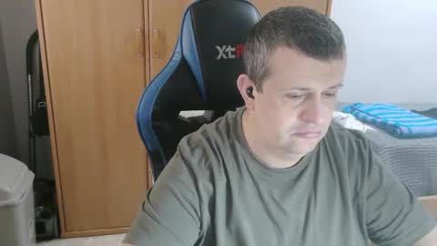 Snapshot of danysanchez1981 chatting on 02-16-26, 09:38 danysanchez1981 online show from 02-16-26, 09:38