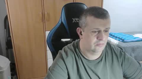 Snapshot of danysanchez1981 chatting on 03-08-26, 03:38 danysanchez1981 online show from 03-08-26, 03:38