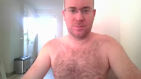 Snapshot of danzel87 chatting on 10-27-25, 08:18 Danny online show from 10-27-25, 08:18