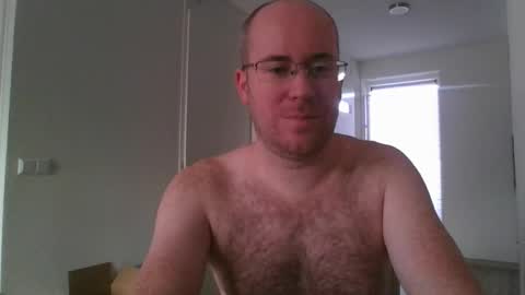 Snapshot of danzel87 chatting on 10-31-25, 08:37 Danny online show from 10-31-25, 08:37