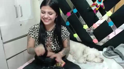 daphne877046 online show from 09-08-25, 11:37