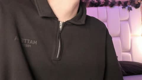 daphne_and_roger online show from 04-13-26, 10:54