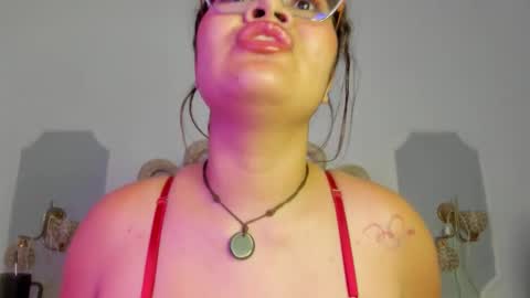 Snapshot of daphne_aris chatting on 03-05-26, 04:08 daphne_aris online show from 03-05-26, 04:08