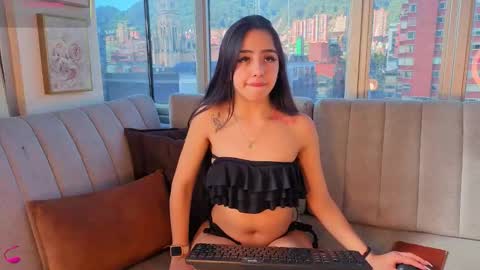 daphne_chers online show from 10-24-25, 08:27