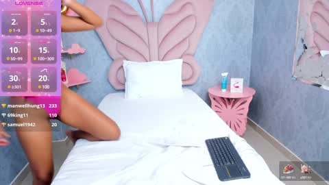 Daphne  online show from 12-26-24, 01:21