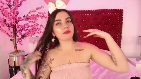 Daphne  online show from 04-28-26, 11:37