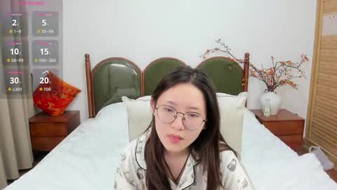 Snapshot of daphnedawn chatting on 11-28-25, 01:36 Dawn online show from 11-28-25, 01:36