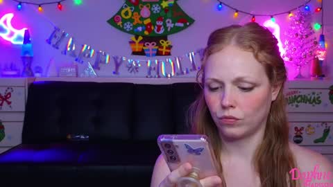 Snapshot of daphnemadison chatting on 01-21-25, 10:19 Daphne Madison online show from 01-21-25, 10:19