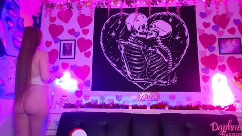 Snapshot of daphnemadison chatting on 02-05-25, 05:41 Daphne Madison online show from 02-05-25, 05:41