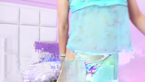 Snapshot of daphnevalucci chatting on 04-10-26, 04:17 daphnevalucci online show from 04-10-26, 04:17