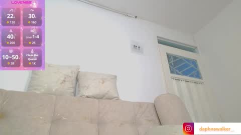 Daphne online show from 10-03-25, 10:56