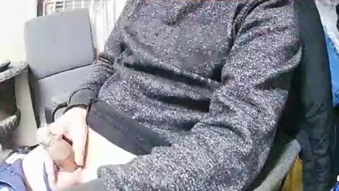 Snapshot of dar12173 chatting on 01-04-25, 11:33 dar12173 online show from 01-04-25, 11:33