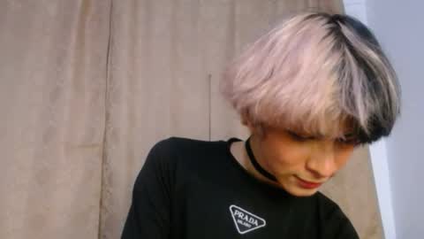 DARA online show from 04-28-26, 02:27