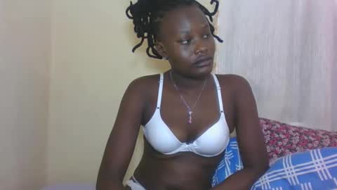 ESTHER online show from 09-11-25, 04:23