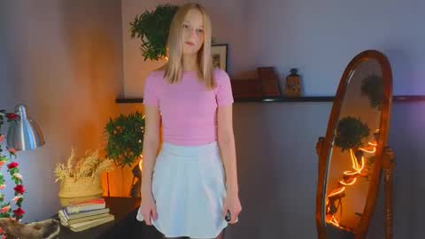 Kami online show from 10-18-25, 04:15