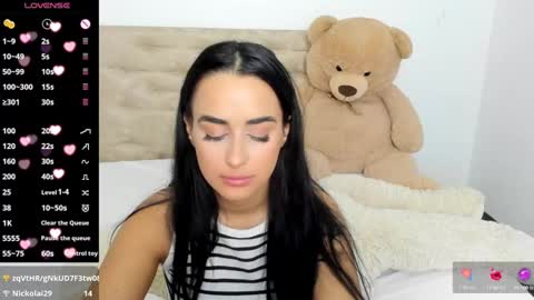 Snapshot of darciejane chatting on 12-04-24, 02:42 Darcie online show from 12-04-24, 02:42