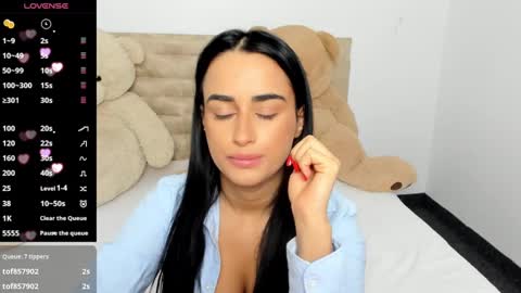 Snapshot of darciejane chatting on 12-16-24, 12:04 Darcie online show from 12-16-24, 12:04